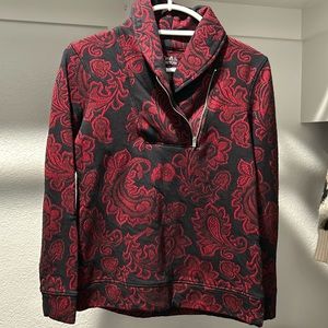 Black and red collard sweater